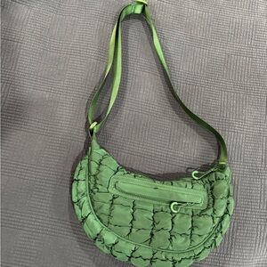 Elegant Green Crossbody Bag